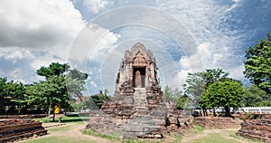 Prang Temple Chulamanee It is the oldest of Phitsanulok.