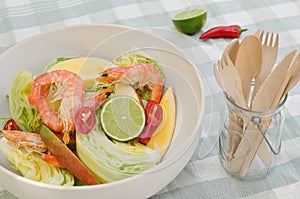 Prawn, mango and chilli salad