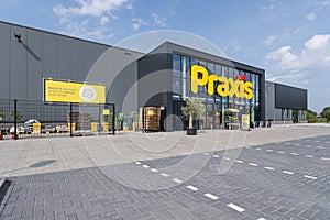 Praxis hardware store