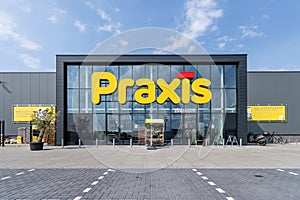 Praxis hardware store