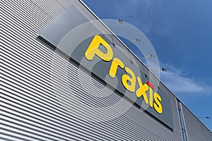 Praxis sign