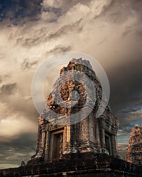 Preah Rup Temple of King Rajendravarman