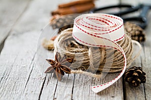 Preasent nuts cinnamon ribbon