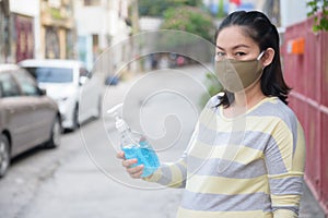 Pregnant asian women use ethyl alcohol hand gel