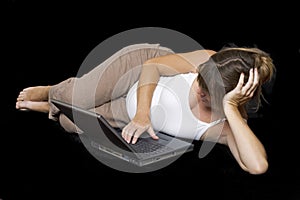 Pregnant woman surfing the net