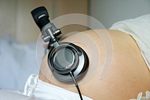 Pregnant women listen music