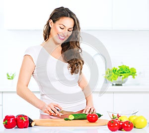 Pregnant young woman img