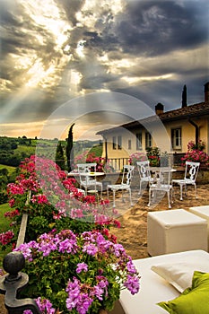 Preparation of an event at a classic Tuscan villa