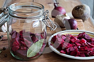 Preparation of fermented beets beet kvass in a jar