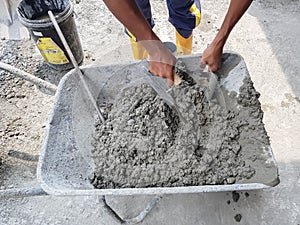 Preparation of lump test for fresh concrete