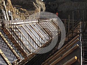 Preparation of reinforced frame for subsequent pouring of concrete