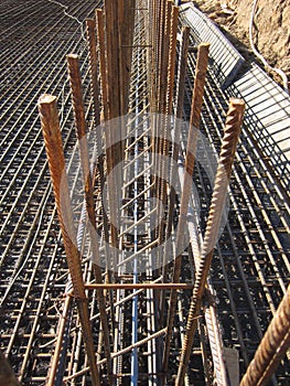 Preparation of reinforced frame for subsequent pouring of concrete