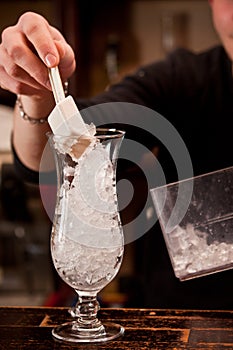 Preparing cocktails