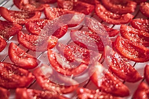 Preparing dried tomatoes