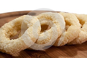 Preparing fried onion rings