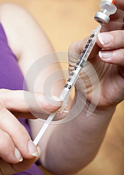 Preparing an injection