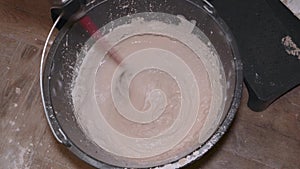 Preparing a mortar plaster stirring mix water consistency emulsion finishing