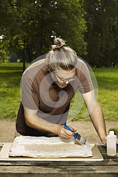 Preparing rubber form of tabula smaragdina with separator