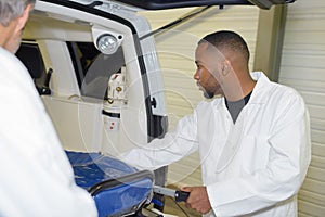 Preparing the transport bed