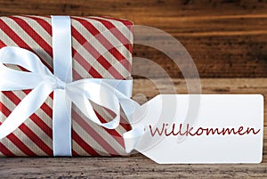 Present With Label, Willkommen Means Welcome