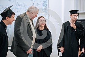 During the presentation of diplomas on the completion of studies at the university, a student girl burst into tears, an