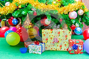 presents, tinsel, glob, fir, christmas tree