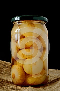 Preserve of pickled onions (cipolline borettane)