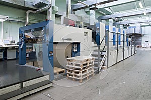 Press printing - Offset machine