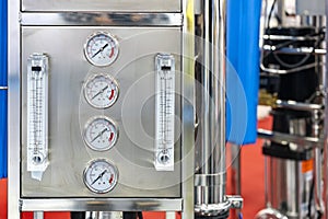 Pressure dial gauge and rotameter measuring device for measure pressure quantification and volumetric flow rate of liquid or fluid