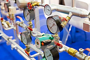 Pressure gauge, valves on pipeline, heat circuit