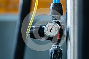 Pressure measurement analogue gauge