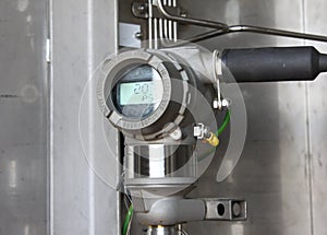 Pressure transmitter in oil and gas process