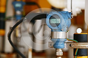 Pressure transmitter in oil and gas process, Send signal to controller and reading pressure in the system, Electronic transducer