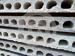 Prestressed concrete floor