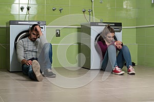 Pretty Couples In The Laundry Room