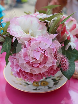 Pretty flower table decoration