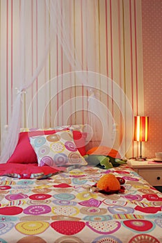Hübsch rosa kinder- Schlafzimmer 