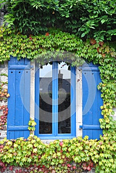 Pretty window Rochefort-en-Terre, France.