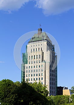 Price building Quebec city