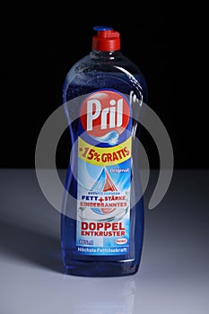 Dishwasher detergent, Pril