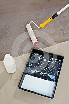 Primer concrete floor for waterproofing