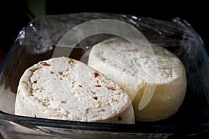 Primo sale cheese flavored with crushed pepper photo