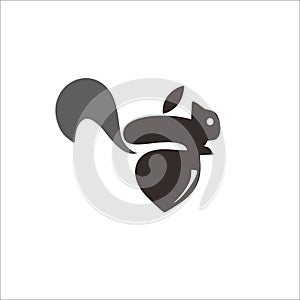 Print nut squirrel silhouette logo design