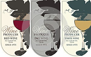set wine labels with bunches grapes and wine glass