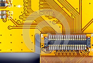 Printed circuit board connector