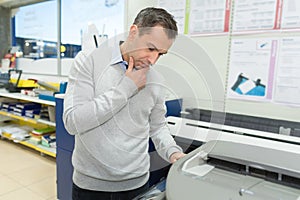 Printer checking print run at table