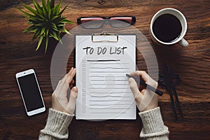 Prioritized to do list fosters productivity in time crunched schedules