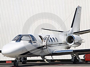 Private jet 01