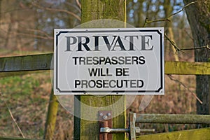 Private trespassers will be posecuted sign