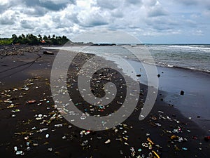 the problem of waste and plastic in Bali Indonesia